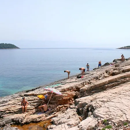 Apartamento By The Sea Vrboska